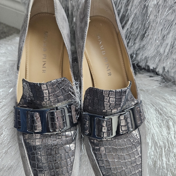Barely worn Donald Pliner grey two tone with buckle/alligator style chunky heel - Picture 11 of 16